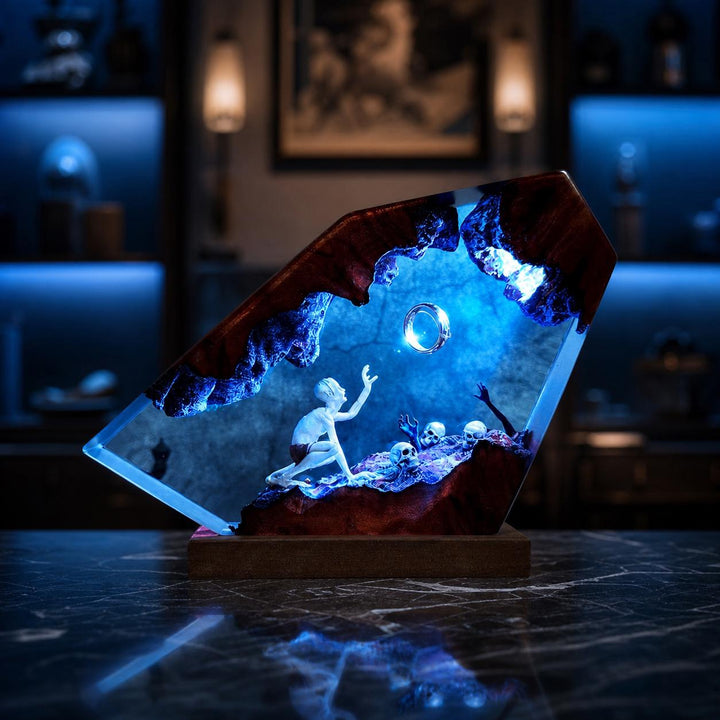 Gollum Resin Lamp – Lord of the Rings My Precious Epoxy Night Light, LOTR Handmade Wood LED Art, Fantasy Gaming Gift For Him