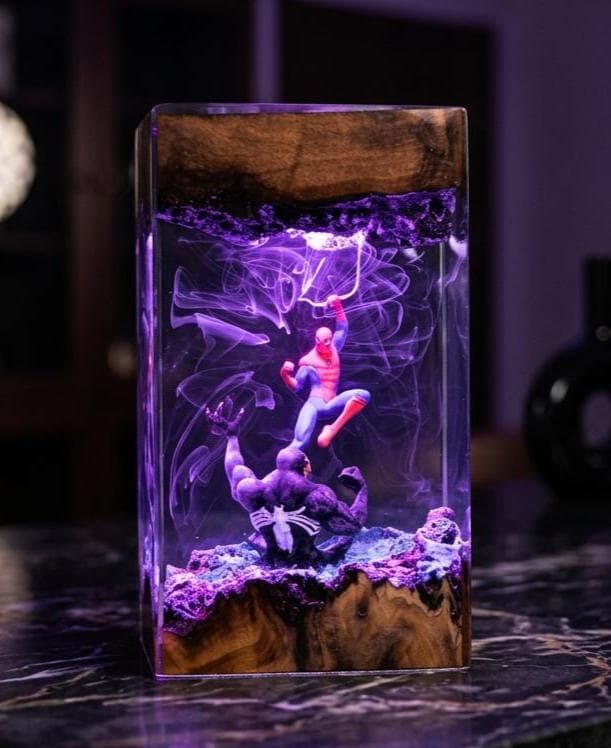 Spiderman Vs Venom Resin Lamp – Marvel Comics Epoxy Night Light, Superhero Battle LED Gaming Decor, Handmade Wood Art Gift For Him