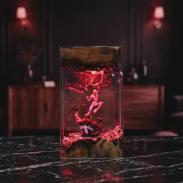 Spiderman Vs Venom Resin Lamp – Marvel Comics Epoxy Night Light, Superhero Battle LED Gaming Decor, Handmade Wood Art Gift For Him